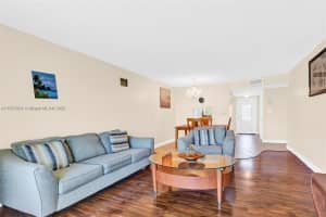2951 E Sunrise Lakes Dr 209, Sunrise, FL 33322 - MLS#A11871267