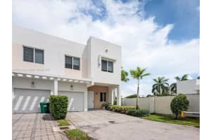 7205 NW 103rd Path 7205, Doral, FL 33178 - MLS#A11871270