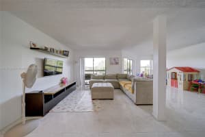 8810 SW 132nd Pl 405DN, Miami, FL 33186 - MLS#A11871280