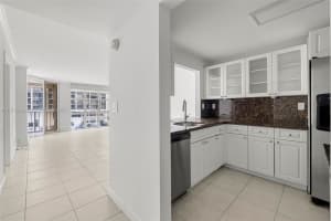 1915 Brickell Ave C405, Miami, FL 33129 - MLS#A11871288