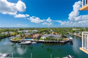 2450 Ne 135th St 607, North Miami