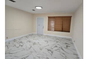 6751 Meade St, Hollywood, FL 33024 - MLS#A11871319