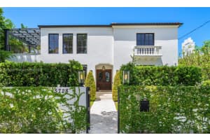 5728 Pine Tree Dr, Miami Beach, FL 33140 - MLS#A11871320