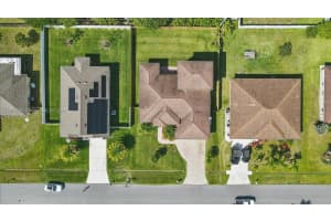 1425 SW Oriole Ln, Port Saint Lucie, FL 34953 - MLS#A11871326