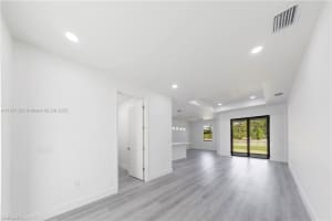 821 Newell St E, Lehigh Acres, FL 33974 - MLS#A11871339