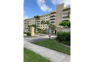 800 NE 195th St 314, Miami, FL 33179 - MLS#A11871341