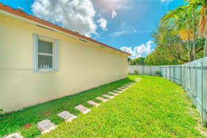 2101 NE 37th Ter, Homestead, FL 33033 - MLS#A11871343