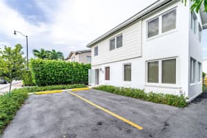 3160 S Le Jeune Rd 3160, Coral Gables, FL 33134 - MLS#A11871364