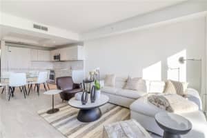 55 SW 9th St 3404, Miami, FL 33130 - MLS#A11871369