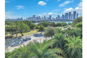 910 N Venetian Dr, Miami Beach, FL 33139 - MLS#A11871377