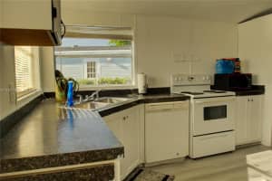 19800 Sw 180th Ave 117 Miami, FL 33187 - Off Market