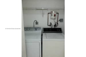 8323 NW LAKE DR. 404, Doral, FL 33166 - MLS#A11871392