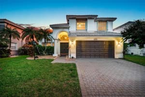 1646 NW 144th Way, Pembroke Pines, FL 33028 - MLS#A11871408