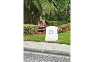 11186 Nw 73rd Ter Doral, FL 33178 - MLS#A11871462