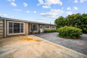 4931 SW 102nd Ct, Miami, FL 33165 - MLS#A11871493