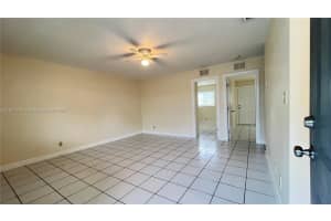 701 SW 15th Ave 1-4, Fort Lauderdale, FL 33312 - MLS#A11871506