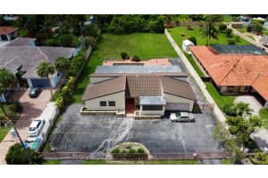 13820 Sw 34th St, Miami