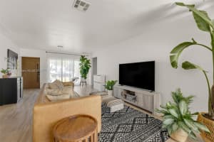 1370 71st St, Miami Beach, FL 33141 - MLS#A11871559