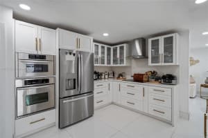 741 SW 99th Ct Cir, Miami, FL 33174 - MLS#A11871583