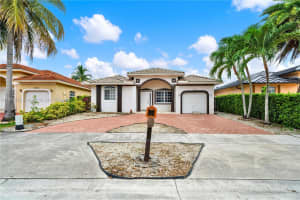 14603 SW 181st Ter, Miami, FL 33177 - MLS#A11871592