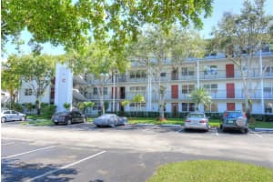 1401 Sw 134th Way 402c, Pembroke Pines