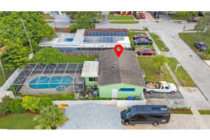 6611 Park St, Hollywood, FL 33024 - MLS#A11871632