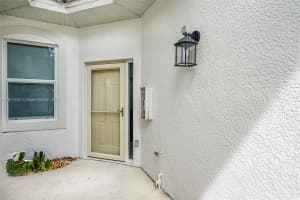 4700 YACHT HARBOR DR 612, Naples, FL 34112 - MLS#A11871640