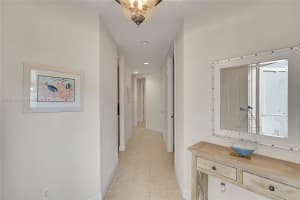 4700 YACHT HARBOR DR 612, Naples, FL 34112 - MLS#A11871640