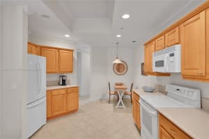 4700 YACHT HARBOR DR 612, Naples, FL 34112 - MLS#A11871640