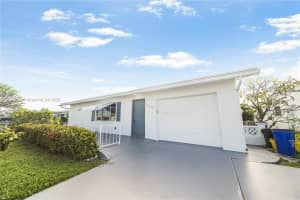 2106 Alfred Dr, Boynton Beach