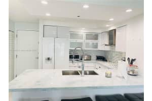 6917 Collins Ave 1205, Miami Beach, FL 33141 - MLS#A11871657