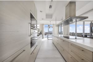 17301 Biscayne Blvd 2009, North Miami Beach, FL 33160 - MLS#A11871662