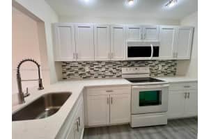 2745 W 66th St 23-24, Hialeah, FL 33016 - MLS#A11871670