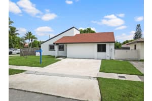 21003 SW 124th Ave Rd, Miami, FL 33177 - MLS#A11871682