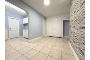 1815 Mckinley St 9, Hollywood, FL 33020 - MLS#A11871708