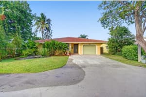 755 Nw 35th St, Oakland Park