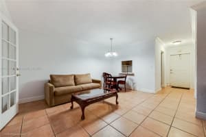 8650 SW 67th Ave 1018, Pinecrest, FL 33156 - MLS#A11871731