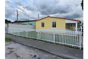 685 SE Park Dr, Hialeah, FL 33010 - MLS#A11871736