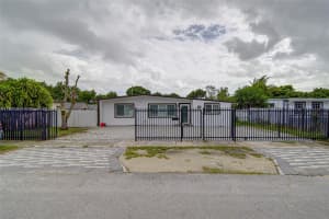 1070 NW 132nd St, North Miami, FL 33168 - MLS#A11871841