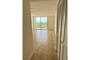 2000 NE 135th St 906, North Miami, FL 33181 - MLS#A11871842