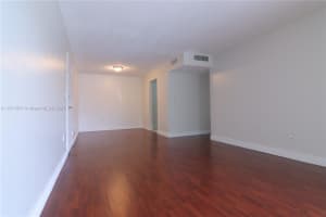 4910 NW 79th Ave 202, Doral, FL 33166 - MLS#A11871857
