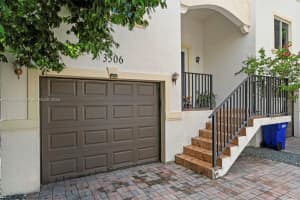 3506 NE 166th St 4, North Miami Beach, FL 33160 - MLS#A11871859