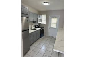 4210 SW 25th St 4, West Park, FL 33023 - MLS#A11871868
