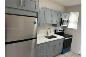 4210 SW 25th St 4, West Park, FL 33023 - MLS#A11871868