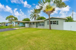 2751 SW 4th St, Fort Lauderdale, FL 33312 - MLS#A11871869
