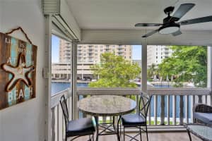 450 Paradise Isle Blvd 201, Hallandale Beach, FL 33009 - MLS#A11871889