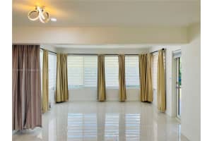 8520 NW 15th St, Pembroke Pines, FL 33024 - MLS#A11871901