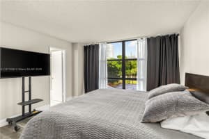 18181 Ne 31st Ct 304, Aventura