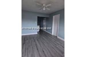 613 NW 27th Ave 1-4, Fort Lauderdale, FL 33311 - MLS#A11871948