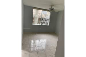 1062 W 42nd Pl Studio, Hialeah